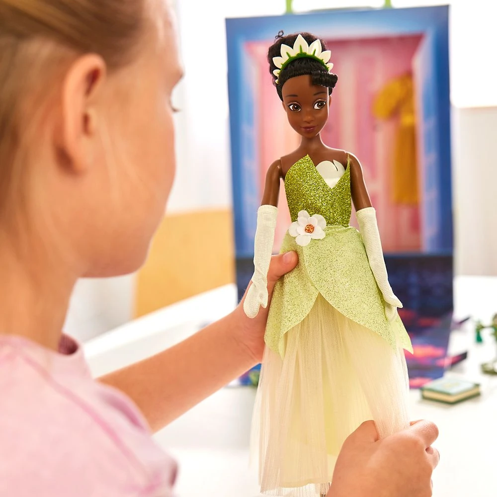 Tiana Disney Story Doll – The Princess And The Frog – 11 1/2'' 6 Tiana Disney Story Doll – The Princess And The Frog – 11 1/2'' - Image 6