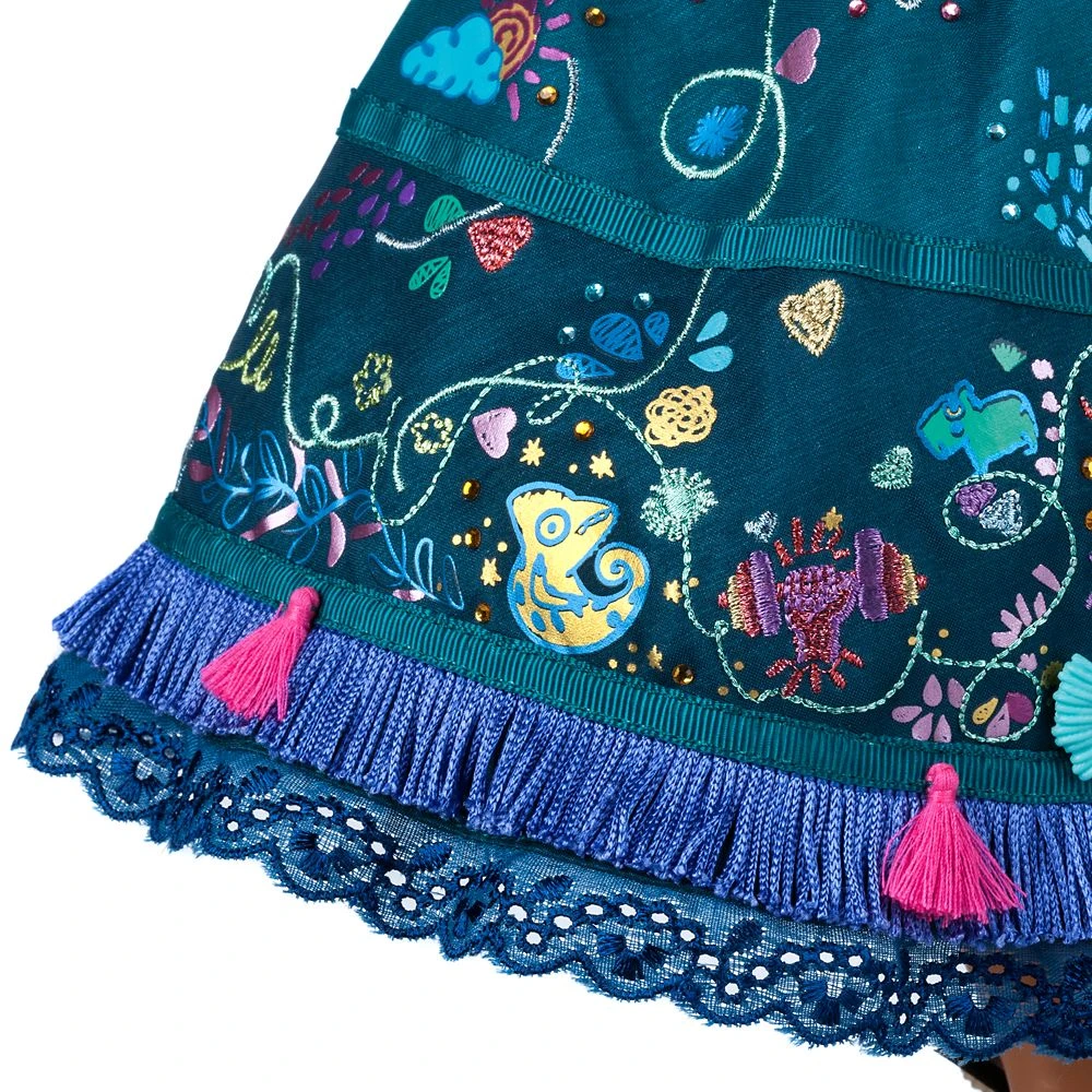 Disney Mirabel Doll – Encanto – Limited Edition – 17'' 5 Disney Mirabel Doll – Encanto – Limited Edition – 17'' - Image 5