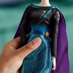 Disney Anna Classic Doll – Frozen 2 – 11 1/2'' 18 Disney Anna Classic Doll – Frozen 2 – 11 1/2'' -Disney 6001040901695 7