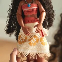 Disney Moana Classic Doll – 10 1/2'' 17 Disney Moana Classic Doll – 10 1/2'' -Disney 6001040901702 6