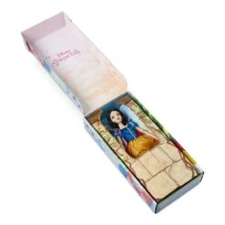 Disney Snow White Classic Doll – 11 1/2'' 11 Disney Snow White Classic Doll – 11 1/2'' -Disney 6001040901706 2