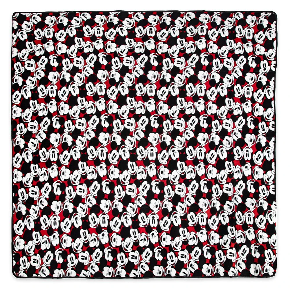 Disney Mickey Mouse Blanket Tote 3 Disney Mickey Mouse Blanket Tote - Image 3