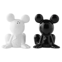 Disney Mickey Mouse Salt And Pepper Shakers 5 Disney Mickey Mouse Salt And Pepper Shakers -Disney 6811101043114 2